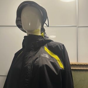 The North Face - Rain Jacket / Wind Breaker